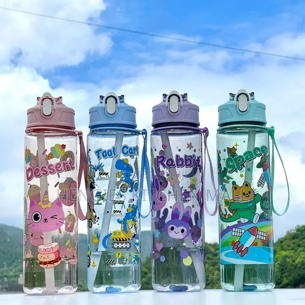 Kids Water Bottle With Straw 750ml · Photo 1