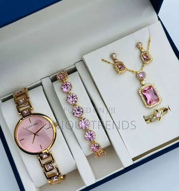 Ladies Watch and Jewelry Set With Ring · Photo 1