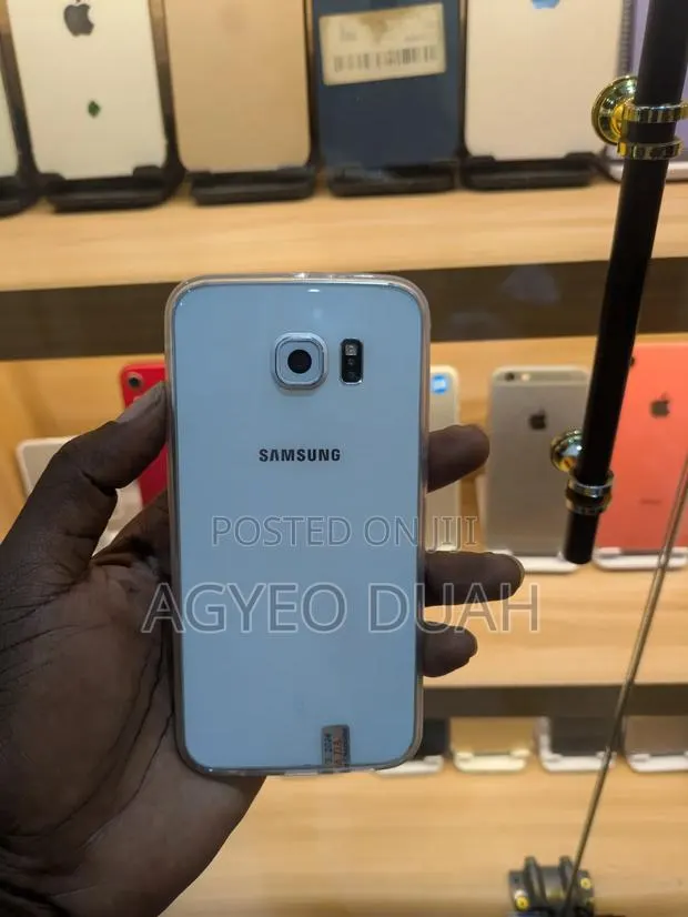 New Samsung Galaxy S6 32 GB White · Photo 1