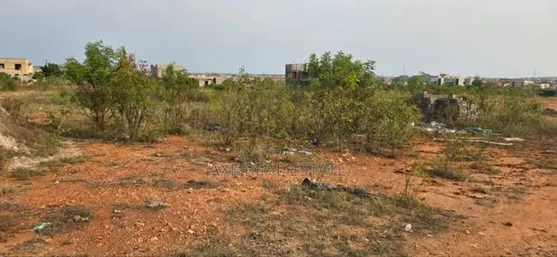 Correctly Laid Out Lands- Tema Community 25 · Photo 1