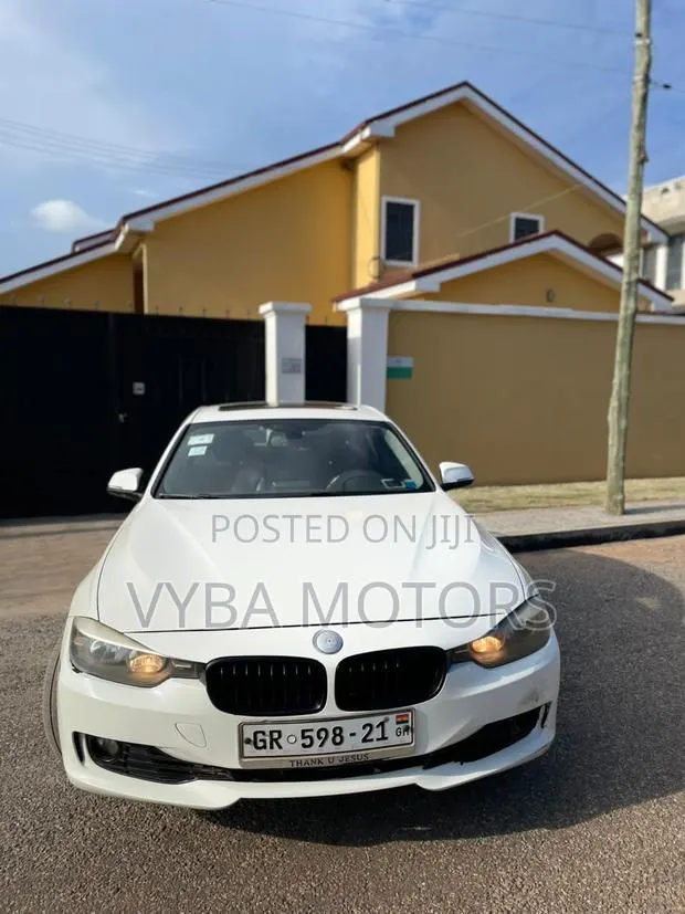 BMW 328i 2015 White · Photo 1