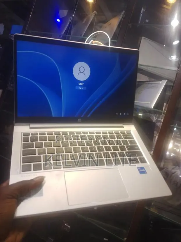 Laptop HP ProBook 430 G8 8GB Intel Core i5 SSD 256GB · Photo 1