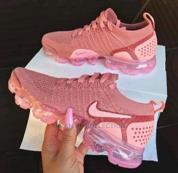 Nike Air Vapormax Flyknit · Photo 2