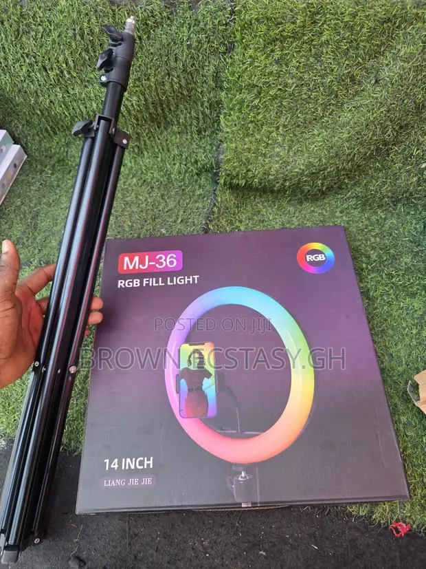13/14 Inches Ring Light With 7feet Tripod Stand · Photo 1