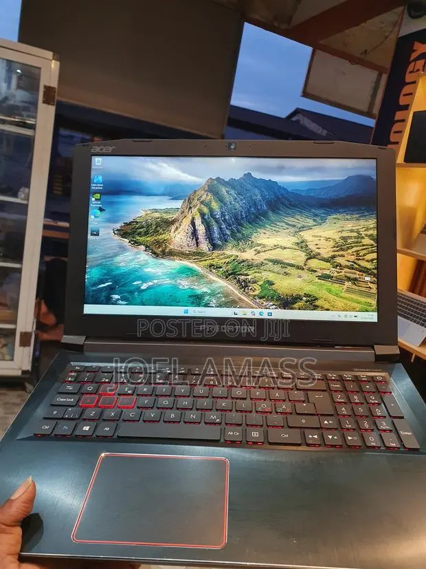 Laptop Acer Predator Helios 300 16GB Intel Core i7 HDD+SSD 640GB · Photo 1