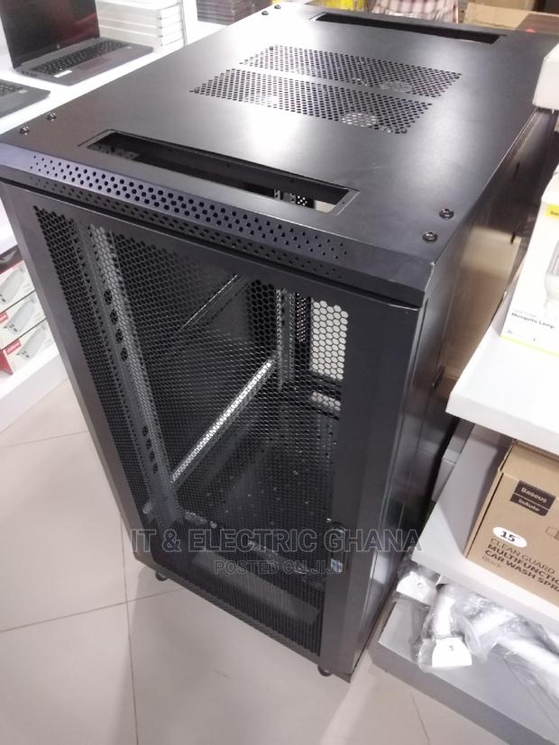 22u Network Cabinet · Photo 5