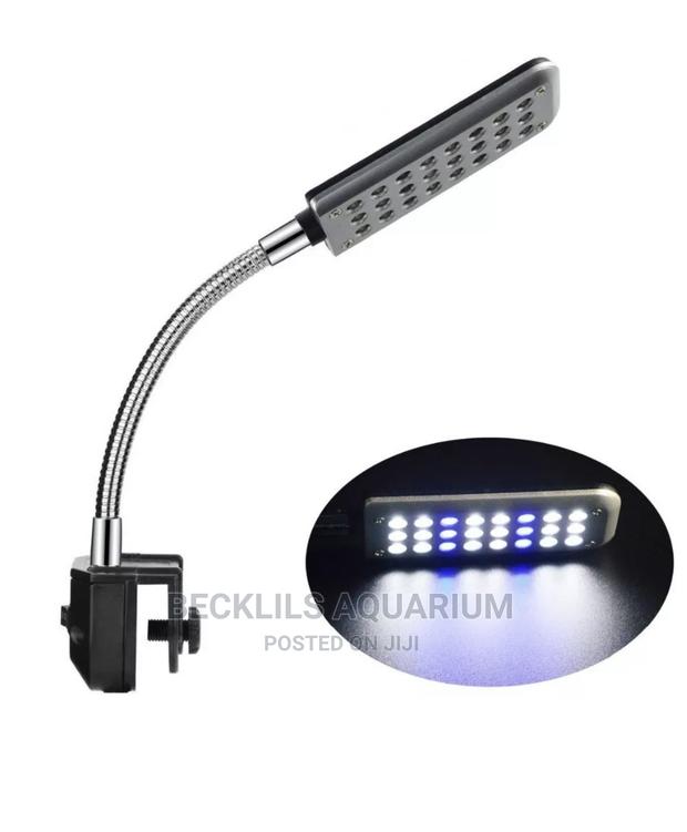 Clip Light for Fish Bowls and Aquariums · Photo 1