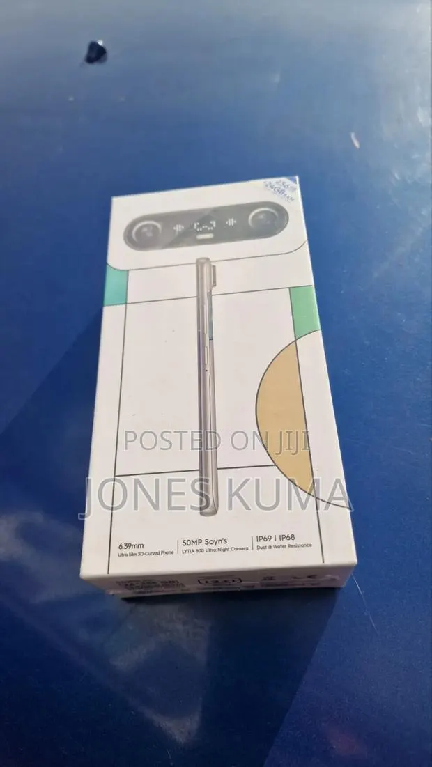 New Tecno Camon Slim 256 GB White · Photo 1