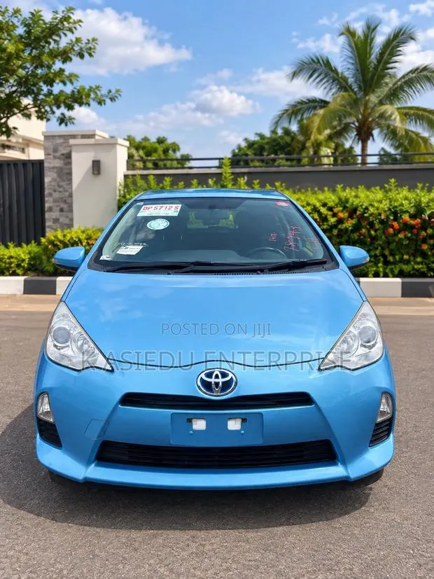 Toyota Aqua 2012 Blue · Photo 1