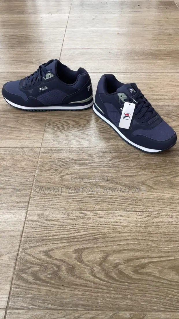 Fila Sneakers · Photo 1