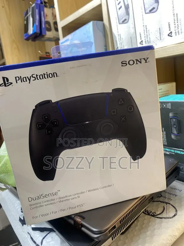 PlayStation DualSense Wireless Controller - Midnight Black · Photo 1