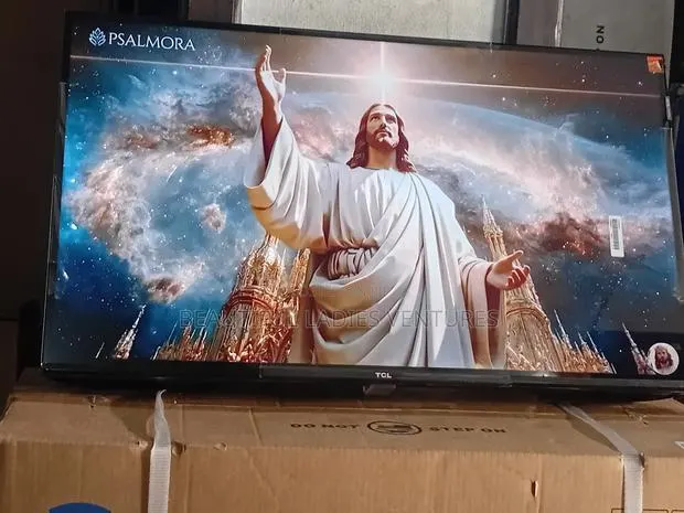 TCL 32” Television With Vibrant Picture Clarity · Photo 1