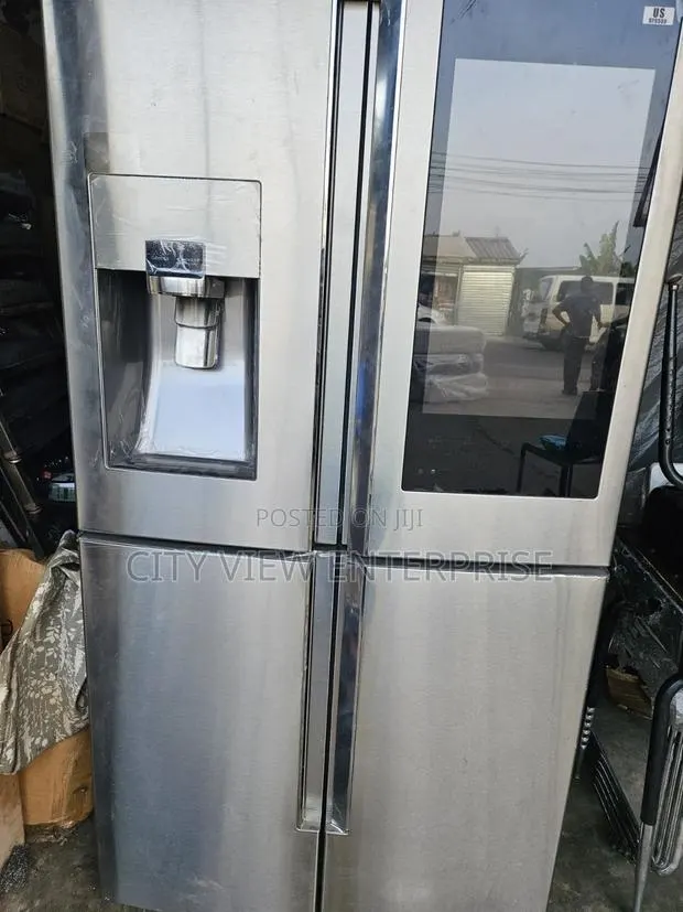 Smart Samsung 4-Door Refrigerator · Photo 1