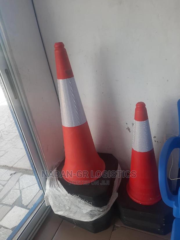 Safety Cones ( Large) · Photo 1