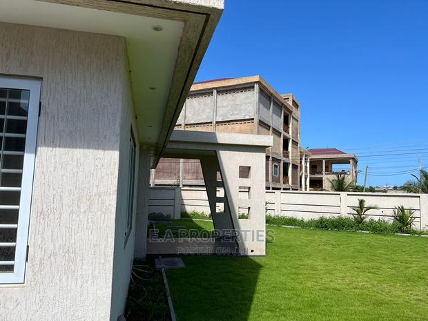 4bdrm House in E a Propertis, Airport Residential Area for Sale · Photo 1