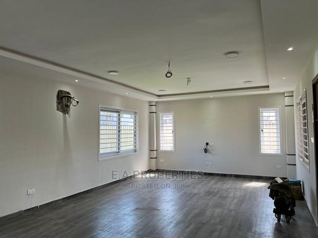 4bdrm House in E a Propertis, Airport Residential Area for Sale · Photo 6