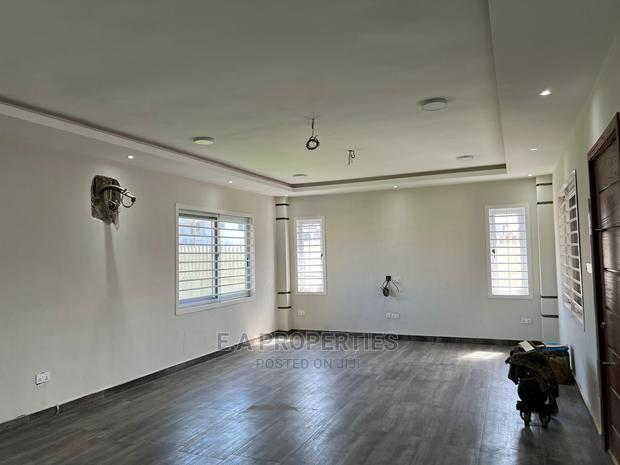 4bdrm House in E a Propertis, Airport Residential Area for Sale · Photo 7
