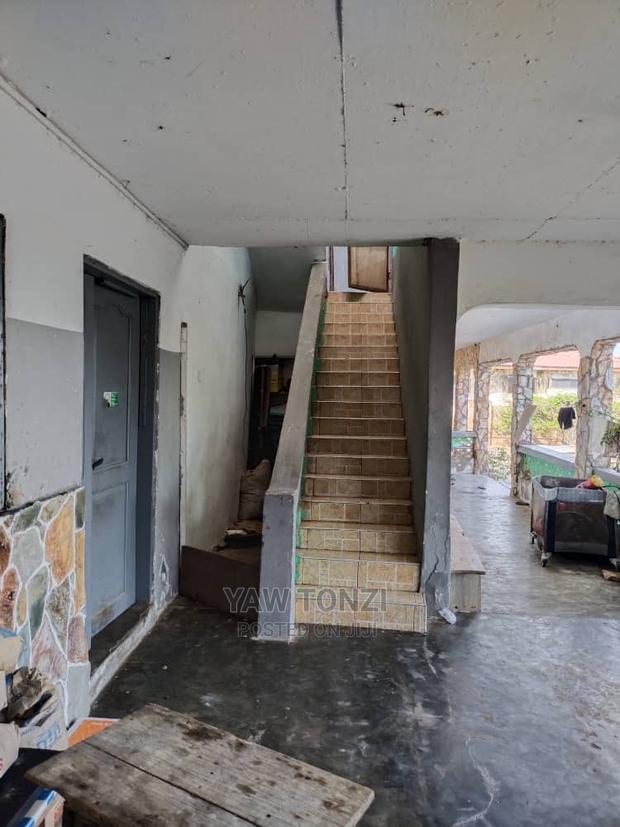 5bdrm House in Nungua, Cold Store for sale · Photo 4