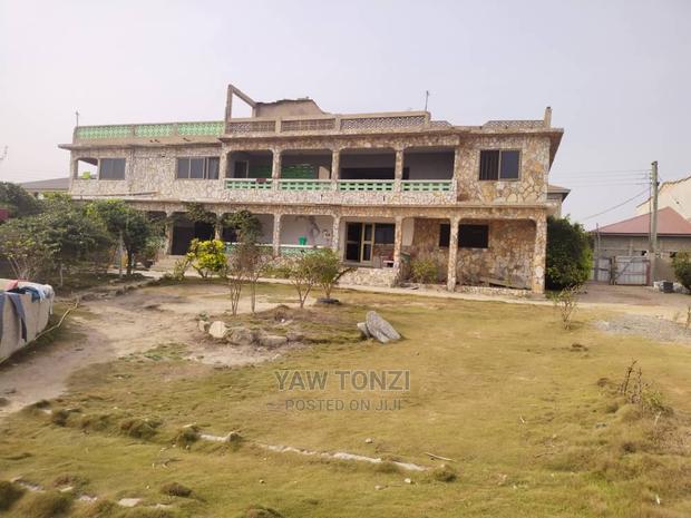 5bdrm House in Nungua, Cold Store for sale · Photo 5