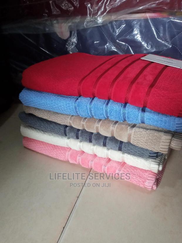 Bath Towel - 100% Cotton · Photo 1