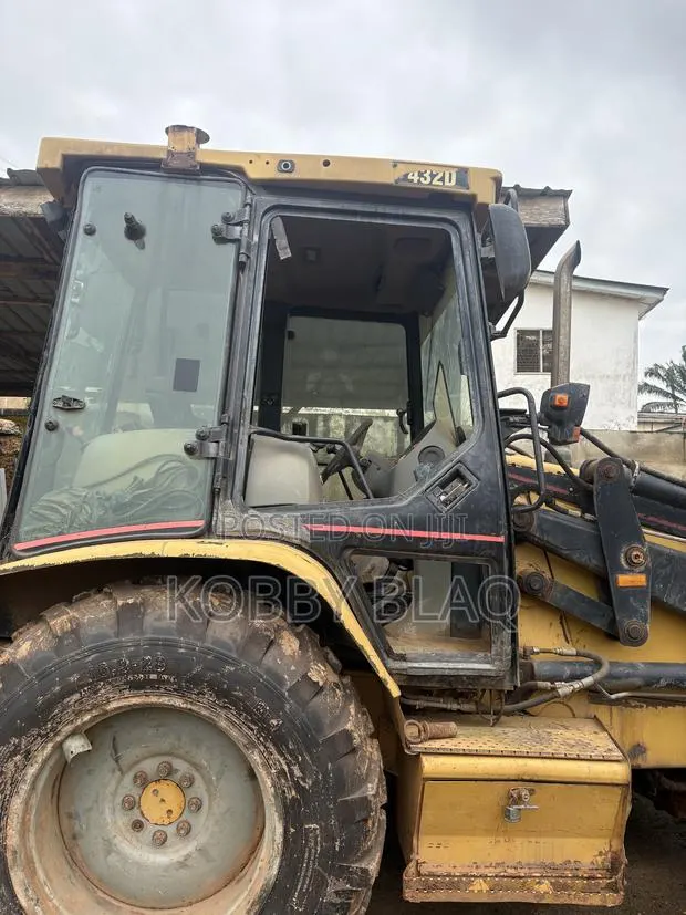 Backhoe Machine · Photo 1