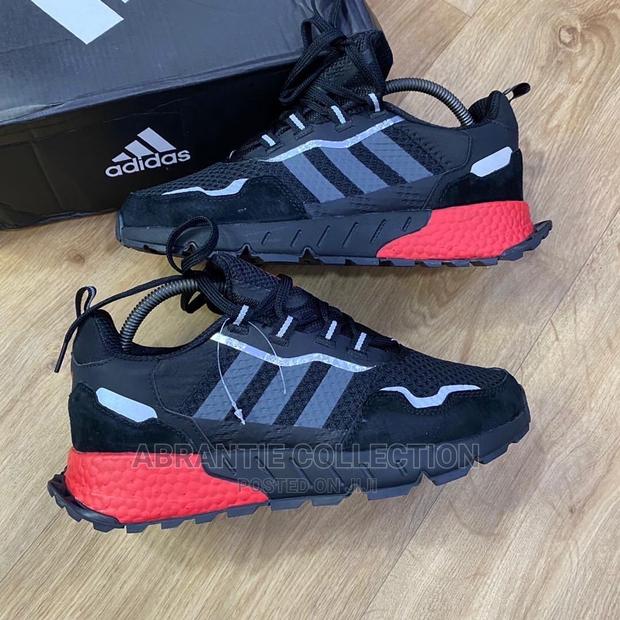 Adidas Sneaker · Photo 1