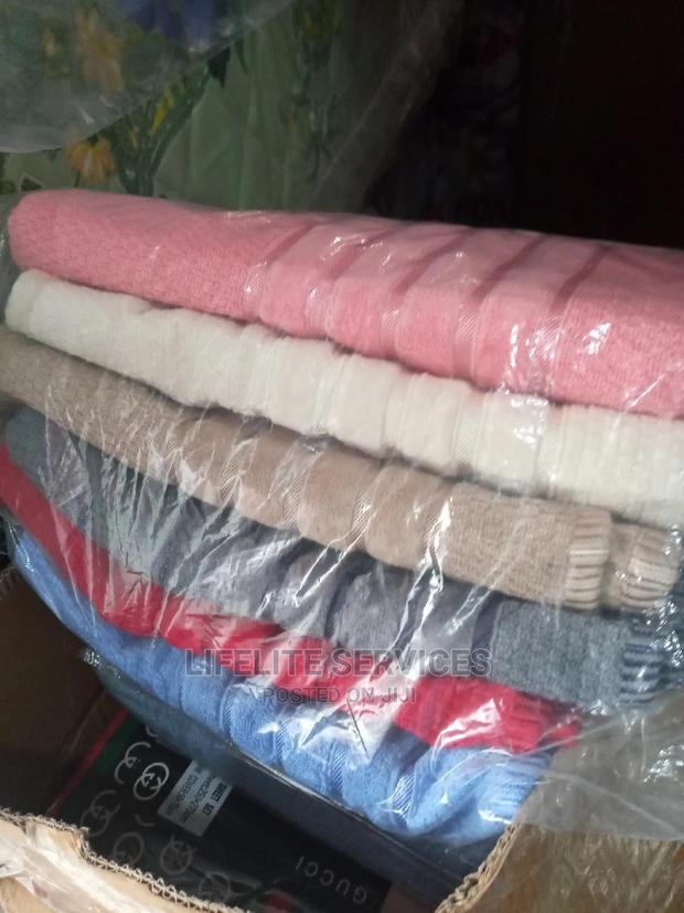 Comfortable Bath Towel · Photo 2