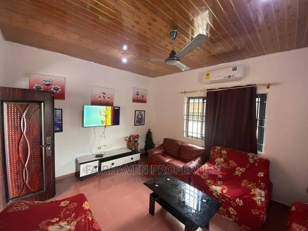 2bdrm House in Ofankor - Barrier for sale · Photo 4