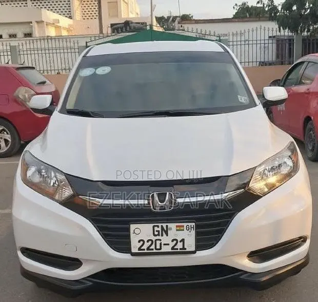 Honda HR-V 4dr SUV (1.5L 4cyl CVT) 2016 White · Photo 1