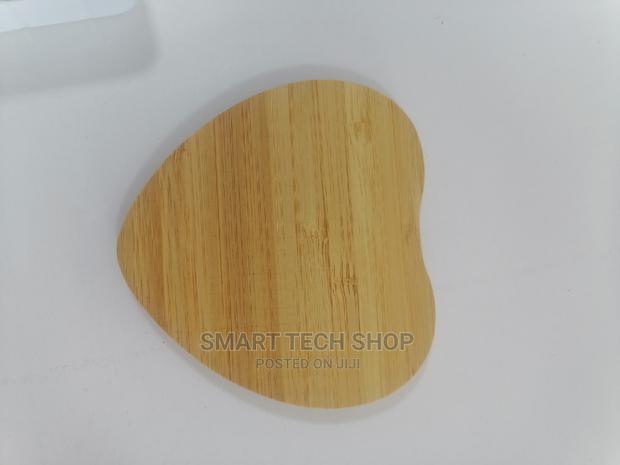 15 Watts Quick Charge Bamboo Wireless Charging Pad iPhone · Photo 5