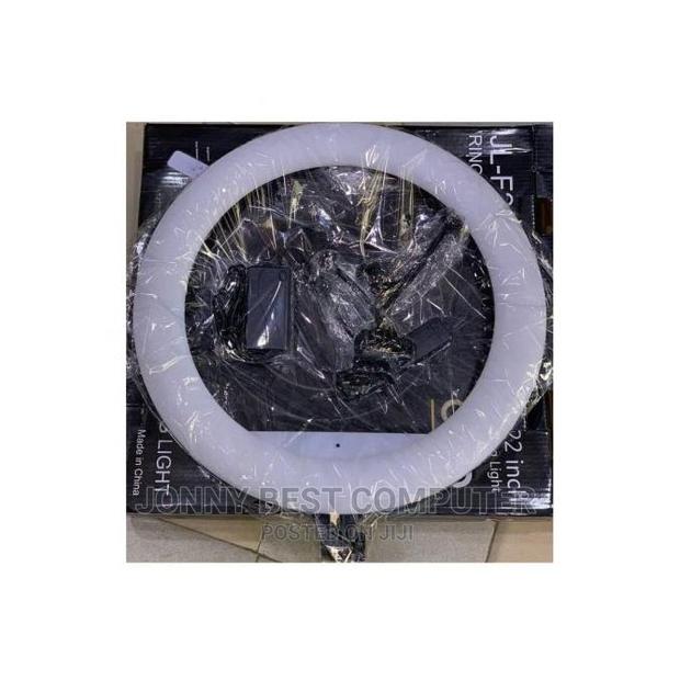 22 Inches Ring Light · Photo 2
