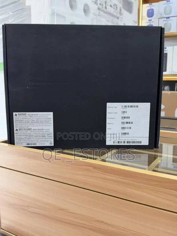 New Laptop Dell Precision 3590 16GB Intel Core Ultra 7 SSD 512GB