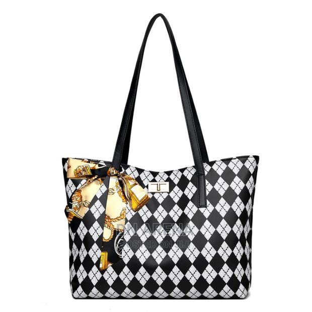 Authentic Ladies Bags · Photo 1