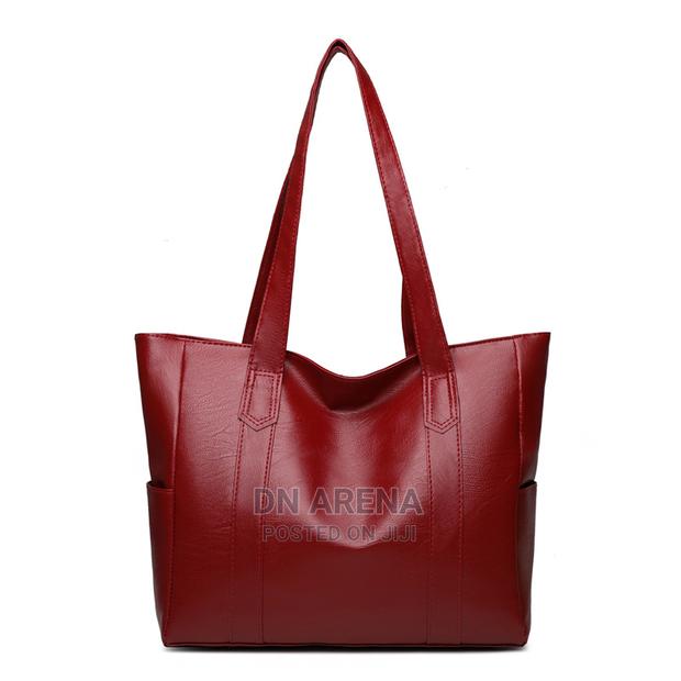 Authentic Ladies Bags · Photo 2