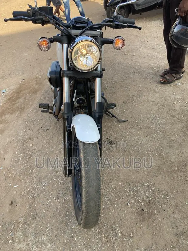 Yamaha 2014 White · Photo 1