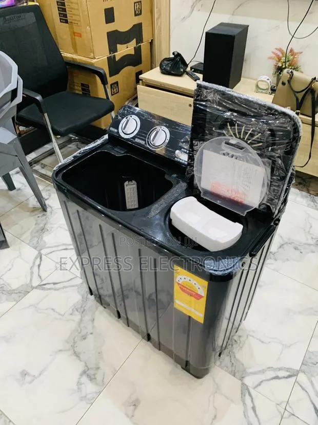 Wash and Spin Dry Twintub Semi Automatic Nacho Black 7kg · Photo 1