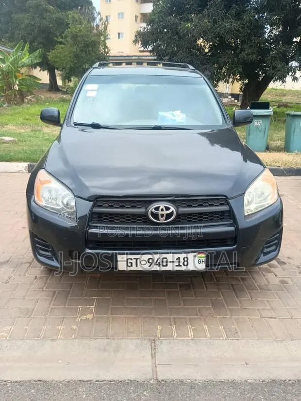 Toyota RAV4 2012 Black · Photo 1