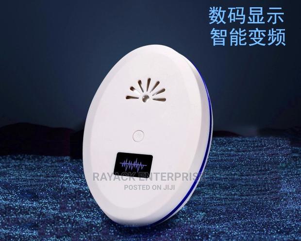 Utrasonic Pest Repellent · Photo 2