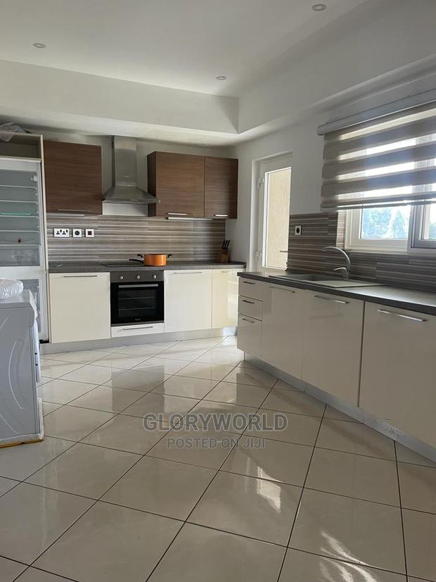 Sterling Furnished 3 Bed Apartment at Cantonments · Photo 7