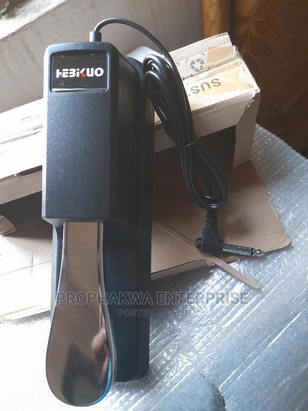 Sustain Pedal · Photo 7