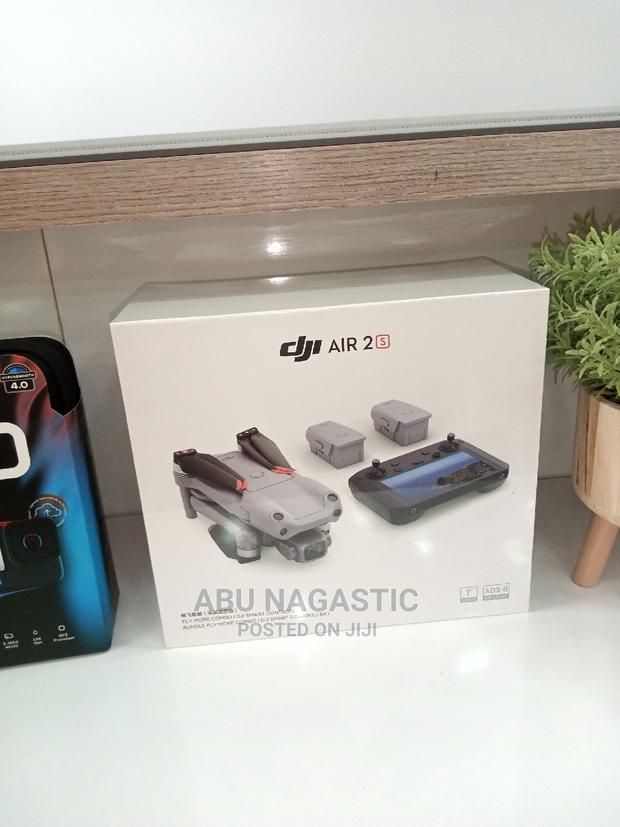 Dji Mavic Air 2(S) Combo With Smart Controller · Photo 1