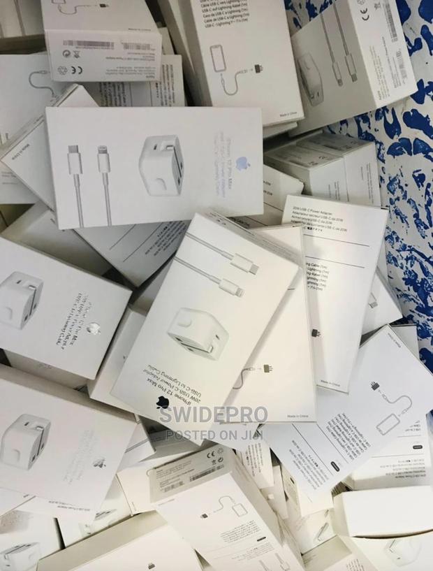 iPhone Type C Charger 25w · Photo 1