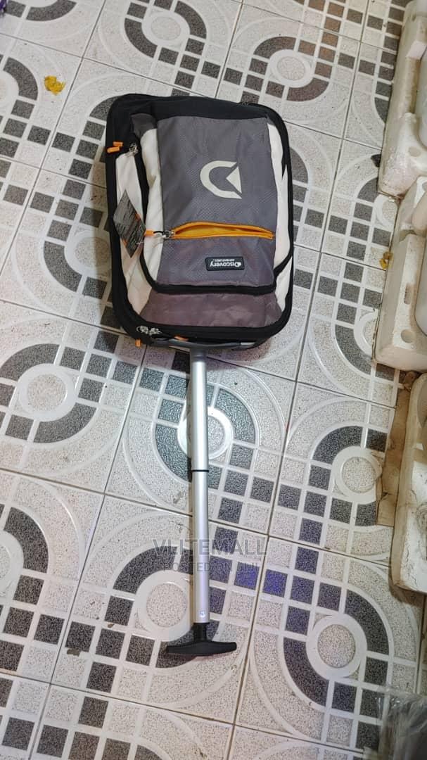 Discovery Adventures Traveling Bag · Photo 3