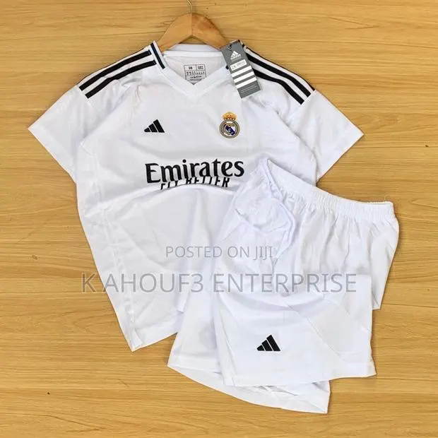 Real Madrid Kids Jersey for 2024/25 · Photo 1