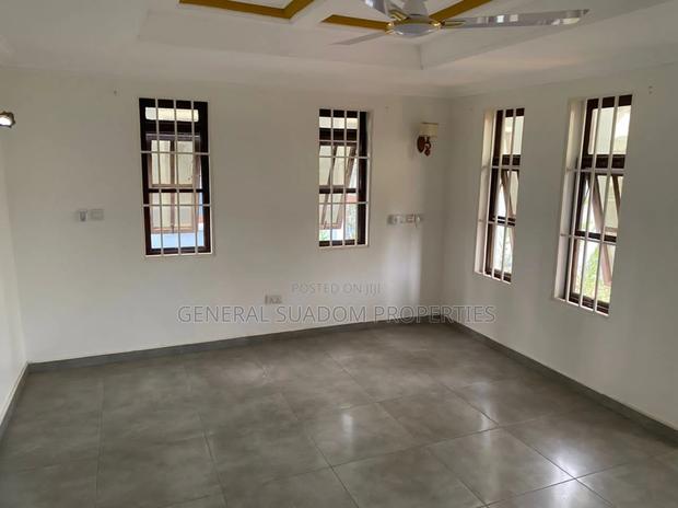 4bdrm Duplex in Suadom Properties, Baatsona Total for Rent · Photo 3