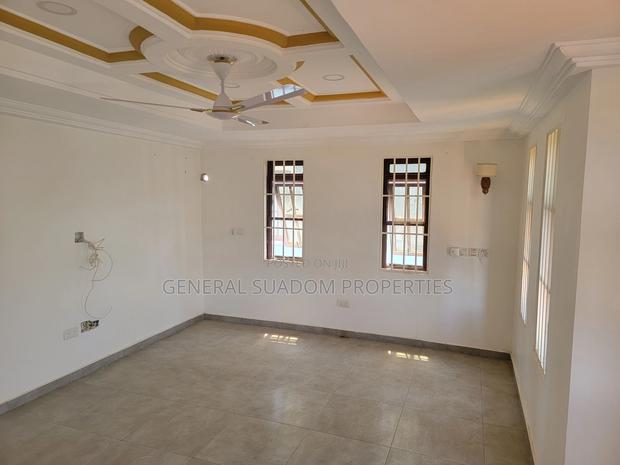 4bdrm Duplex in Suadom Properties, Baatsona Total for Rent · Photo 8