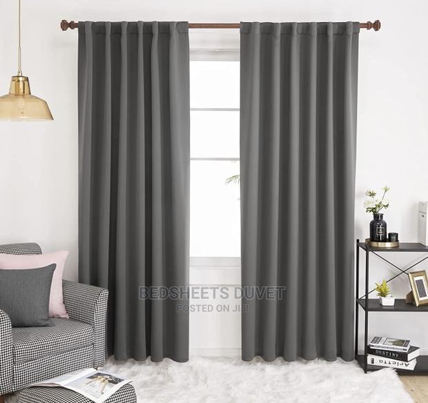 Thick Ringed Curtains · Photo 1