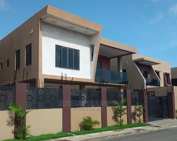 4bdrm Townhouse / Terrace in Bronko Housing, Manet Junction for Rent · Photo 2