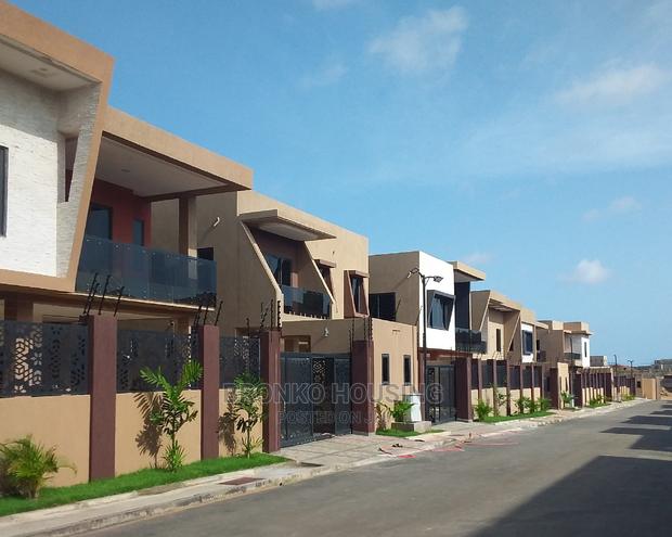 4bdrm Townhouse / Terrace in Bronko Housing, Manet Junction for Rent · Photo 3