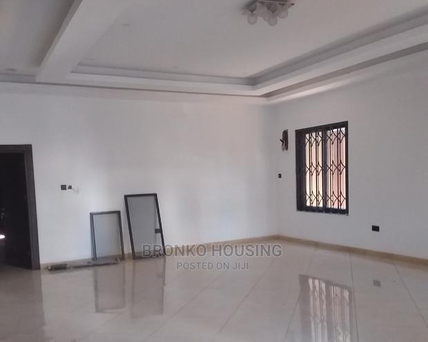 4bdrm Townhouse / Terrace in Bronko Housing, Manet Junction for Rent · Photo 4